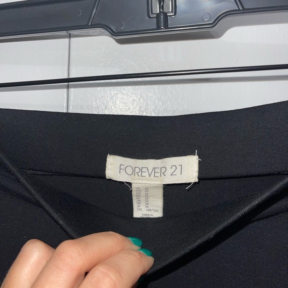 Forever 21 pencil comfy skirt - Picture 3 of 4